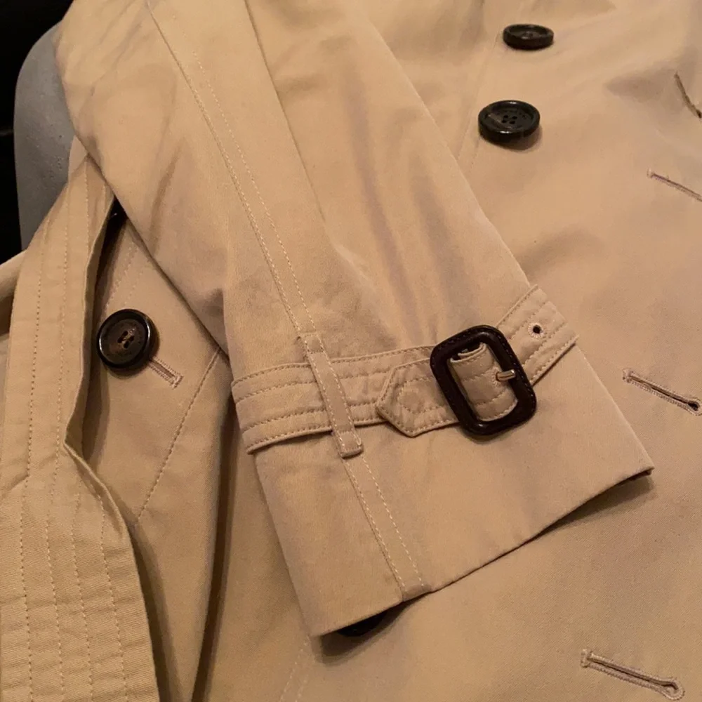 Burberry Sandingham Double-Breasted Trench Coat US 8 - Picture 9 of 16